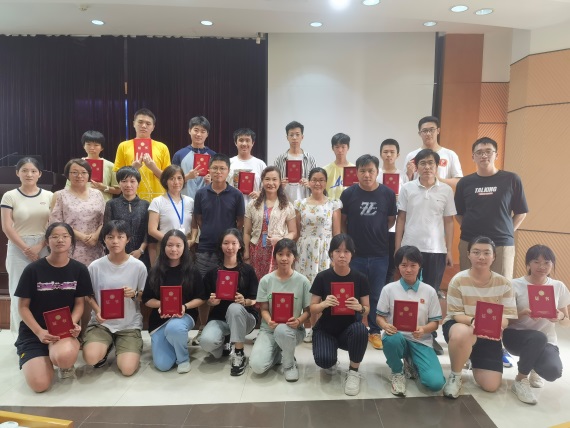 D:\科普\2023\2022學(xué)年英才計劃\2023-7 暑假營\20230722結(jié)營匯報-照片\微信圖片_20230724095803.jpg