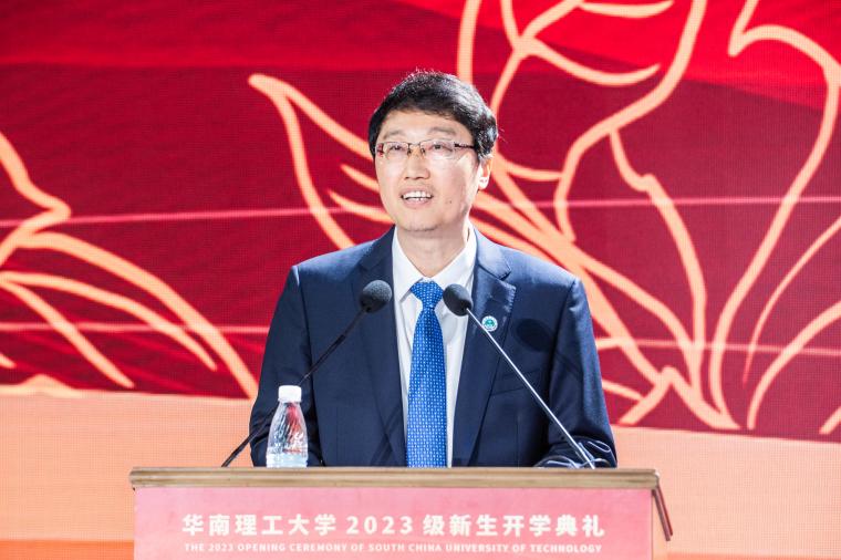 3張立群校長講話1