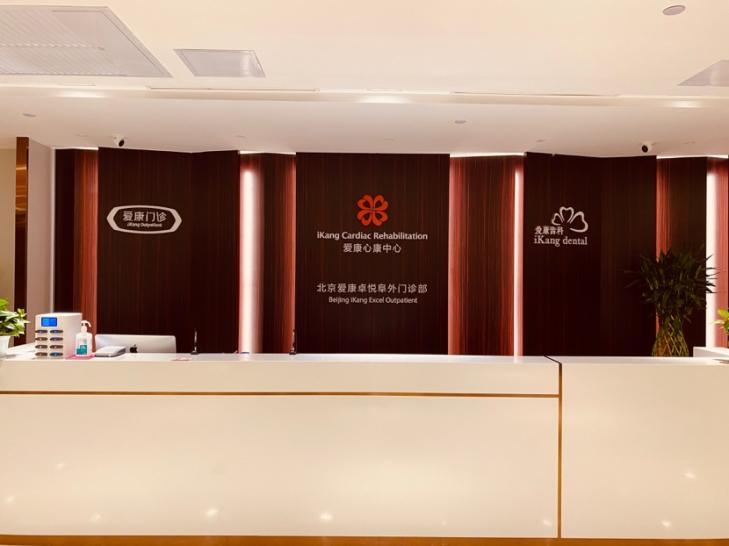圖片包含 室內(nèi), 天花板, 窗戶(hù), 大

描述已自動(dòng)生成